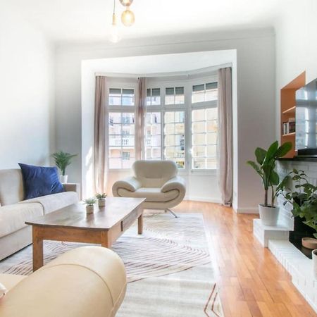 Spacious 2-Bedroom In The Centre Of マントン エクステリア 写真